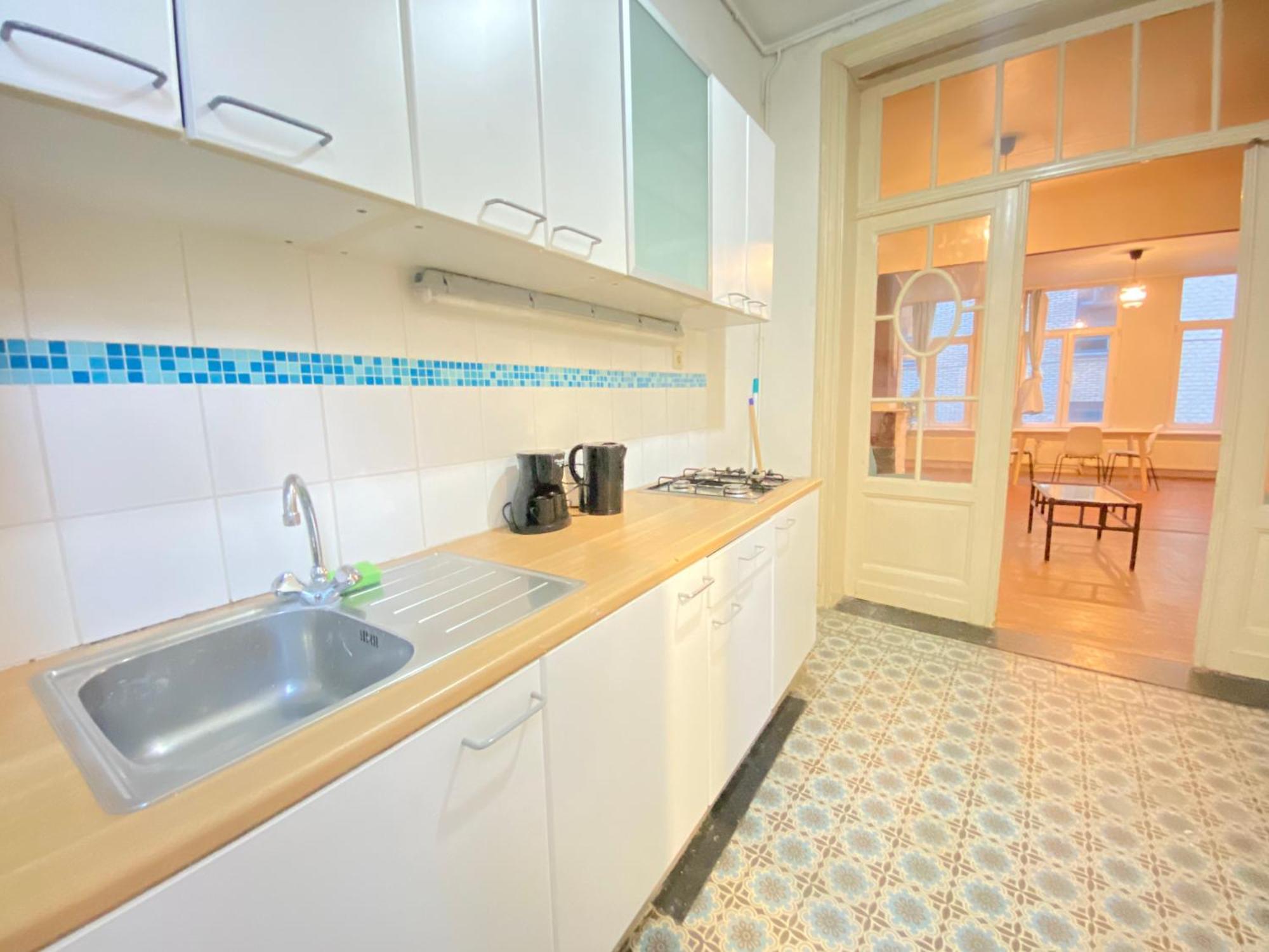 Apartment In The Heart Of *